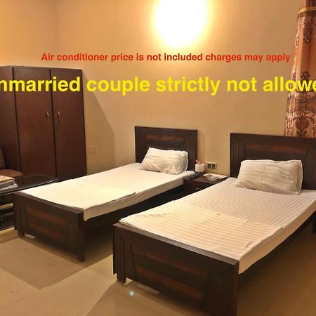 Babar House Hotell Faisalabad Eksteriør bilde