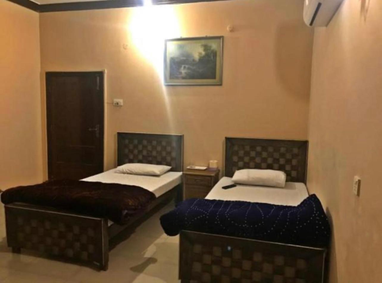 Babar House Hotell Faisalabad Eksteriør bilde