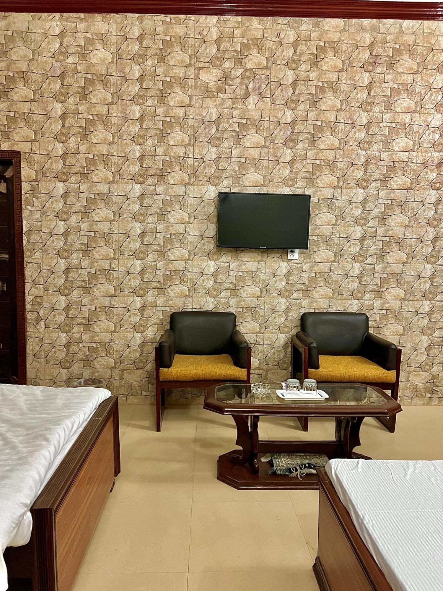 Babar House Hotell Faisalabad Eksteriør bilde